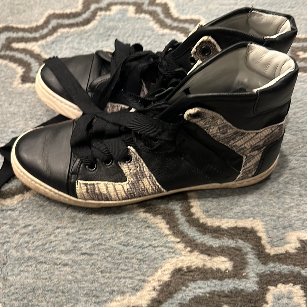 Lancing women’s hi tops